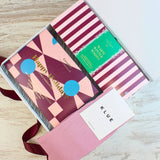 Happy Holidays Gourmet & Cozy Gift Box (2 Variantes)